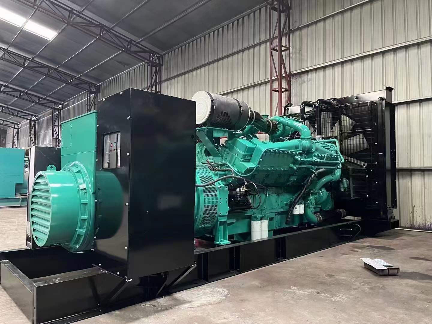 尉氏如何降低 800kW 柴油发电机输出电流的波动？